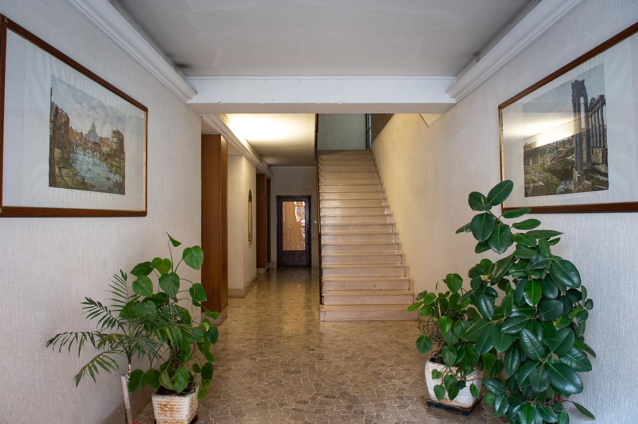 House Bonifacio Appartement Rome Buitenkant foto